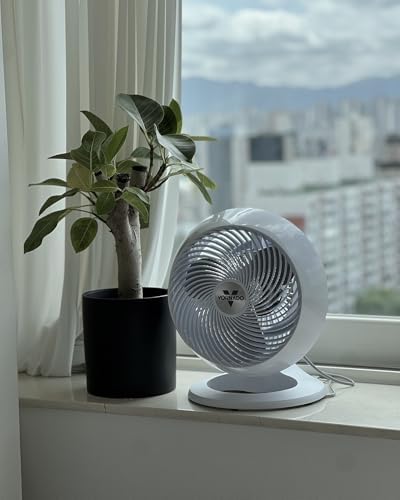 Vornado 460 Small Desk Fan with 3 Speed Settings, Adjustable Tilt Chrome Glide Bar, for Bedroom, Office, Home, Air Circulation up to 70 Feet, Quiet Table Fan, Black
