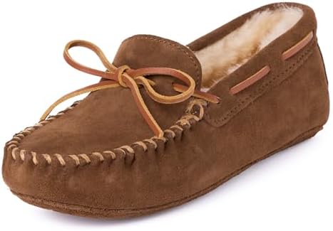 Minnetonka Men's Sheepskin Softsole Moccasin Slipper