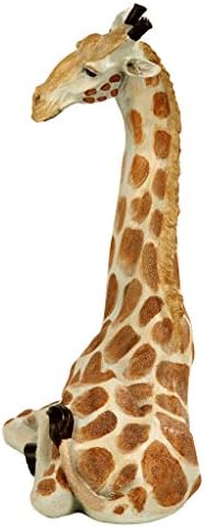 Design Toscano Zari, the Resting Giraffe Statue