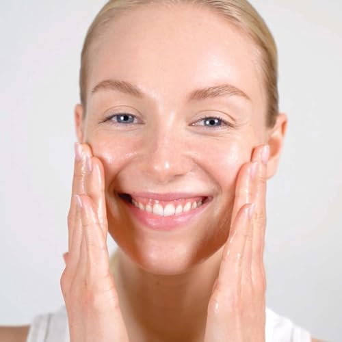 Mario Badescu Enzyme Cleansing Gel Face Wash, Oil-Free Facial Cleanser with Papaya Enzyme & Grapefruit Extract, Exfoliating Skin Care for All Skin Types, Removes Excess Oil & Impurities