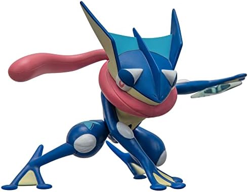 Pokémon Fire and Water Battle Pack - Includes 4.5 Inch Flame Action Charizard and 2" Squirtle Action Figures - Amazon Exclsuive