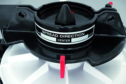Solo 421 9 kg Capacity Manual Spreader with Adjustable Strap and Manual Crank - Red