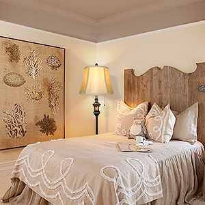 floor lamp with lampshade
