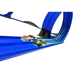 Tracer Racers R/C High Speed Remote Control Super Loop Speedway from SD Toyz
