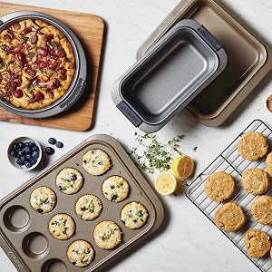 bakeware, baking pan, cake pan, nonstick baking pan