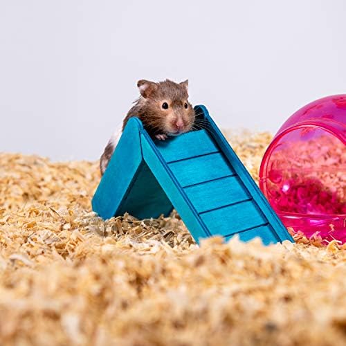 PETSPICK Pine Wood Bedding for Small Pets, Cages and Animal Habitats, 141 L | Pine bedding is sized for small pets and animal habitats; 141 L package supports cage and enclosure maintenance.