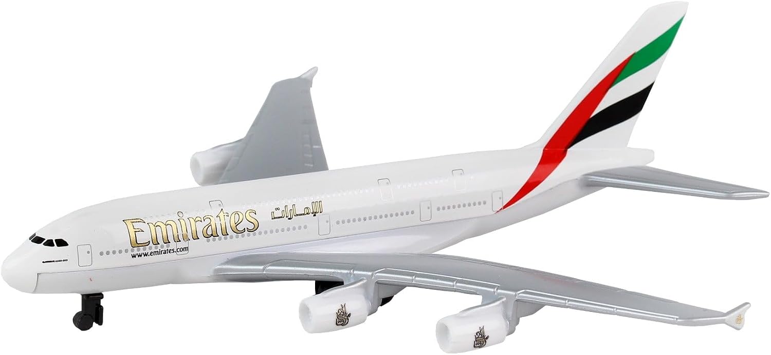 Daron Toy Airplane RT9904 – Emirates A380 – Die-Cast Metal Model Airplane Toy with Plastic Parts for Kids Ages 3+