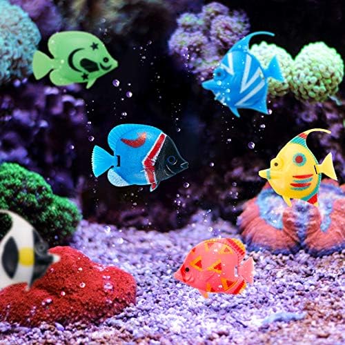 Weewooday 20 Pcs Artificial Moving Fishes Plastic, Random Fish