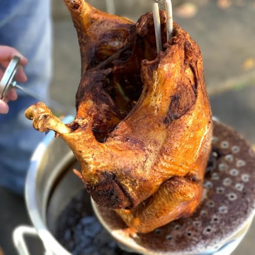 Bayou Classic 1118 32-qt Stainless Turkey Fryer Features Vented Lid Perforated Poultry Rack 12-in Stainless Fry Thermometer 2-oz Seasoning Injector