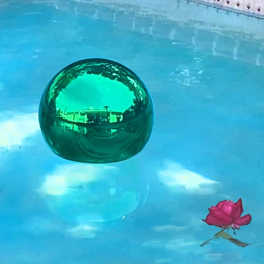 Lily's Home 12 Inch Stainless Steel Gazing Globe Mirror Ball, Colorful and Shiny Addition to Any Garden or Home, Ideal As a Housewarming Gift, Silver