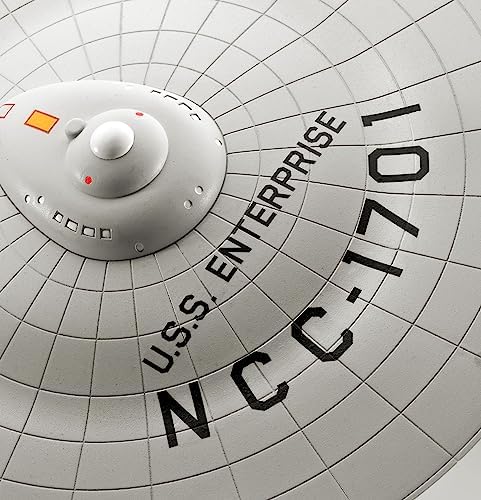Revell 04991 Star Trek U.S.S. Enterprise NCC-1701 (TOS) 1:600 Scale Model Kit