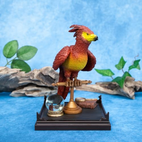 The Noble Collection Harry Potter Magical Creatures: No.8 Fawkes