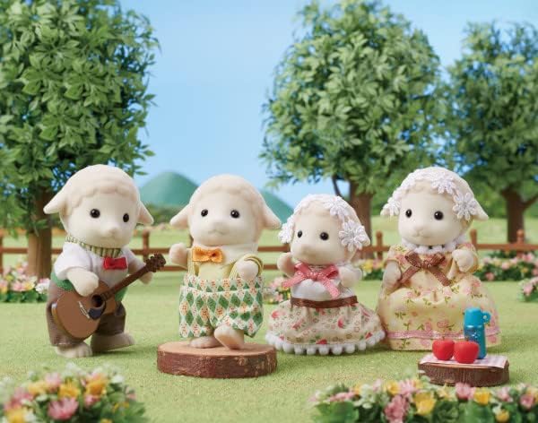 Calico Critters Pickleweeds Hedgehog Family - Set of 4 Collectible Doll Figures for Children Ages 3+