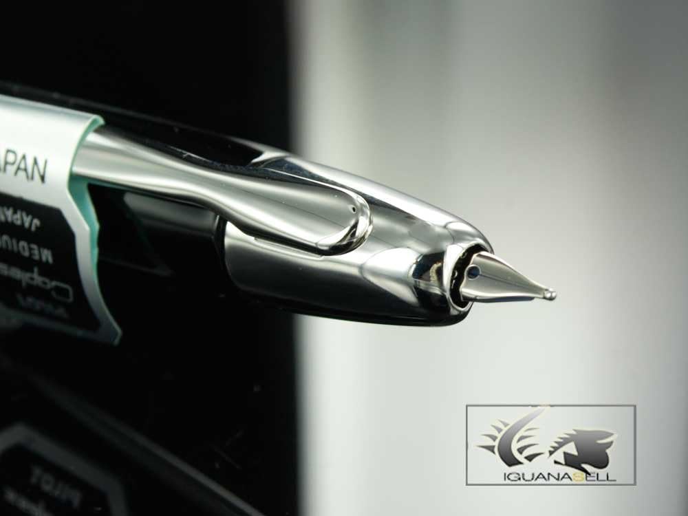 PILOT Vanishing Point Collection Refillable & Retractable Fountain Pen, Matte Black Barrel, Blue Ink, Fine Nib (60580)