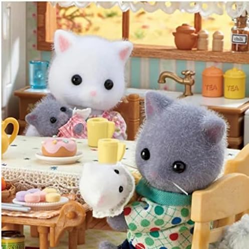 Sylvanian Families 5455 Persian Cat Family Dolls