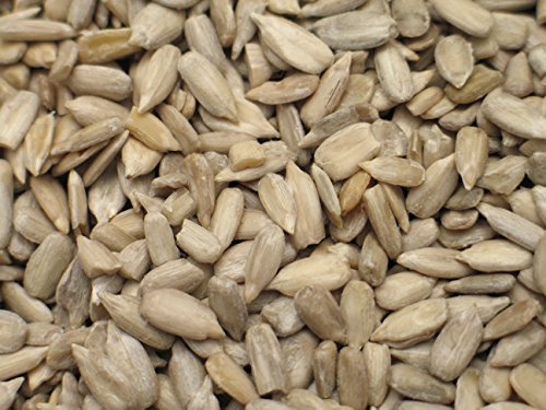 Yupik Organic Sunflower Seeds, No Shell, 2.2 lb (35.2 oz), Non-GMO, Vegan, Gluten-Free, Kosher, Raw Seeds, Salt-Free, Oil-Free, Source of Fiber & Iron, Healthy Snack, Ideal for Baking & Topping