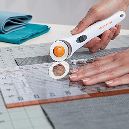 18mm Rotary Cutter Blades 10 Pack, Fits OLFA Rotary Circle Cutter Replacement for Quilting Scrapbooking Sewing Arts&Crafts, Sharp and Durable (18MM)