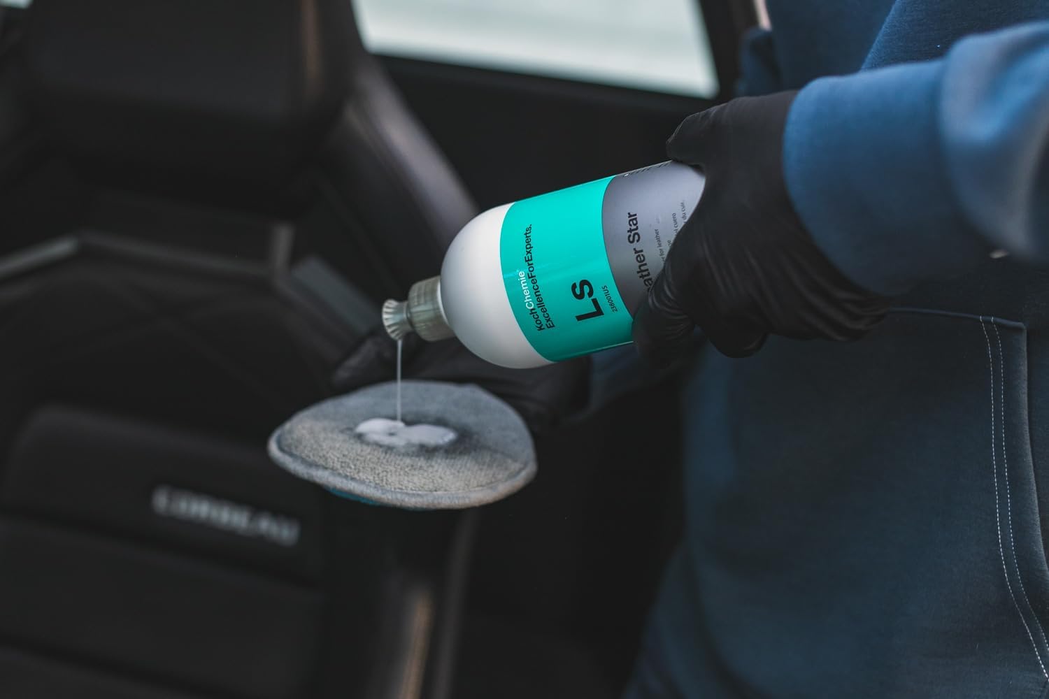KOCHCHEMIE - Leather Star - Deep Cleaner for Leather, Revitalizes, Preserves, and Protects, Pleasant Fragrance, Color Intensifying Appearance
