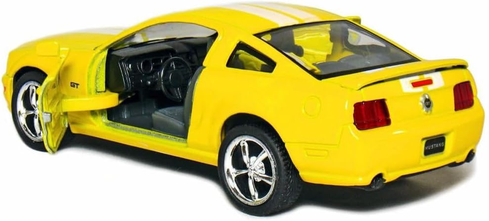 KiNSMART - 2006 Ford Mustang GT 1:38 Scale 5" Die Cast Metal Model Toy Car (Police)