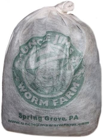 Uncle Jim's Worm Farm 1000 Count Red Wiggler Composting Worms Mix for Garden Soil or Fishing | Pack of Compost Worms Improves Soil Structure and