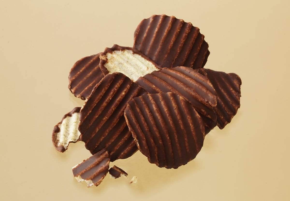 ROYCE' Potatochip Chocolate "Original" - |Chocolate Coated Crispy Potato Chips | Gourmet Snack for Gifting & Indulging | Japanese Potato Chip Chocolate from Hokkaido (7 Servings per Container)