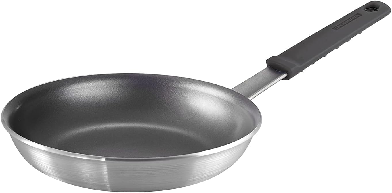 Tramontina Professional Fusion 8-Inch Non Stick Small Frying Pan | Heavy-Gauge Aluminum Skillet with Reinforced Nonstick Coating, Dishwasher and Oven Safe
