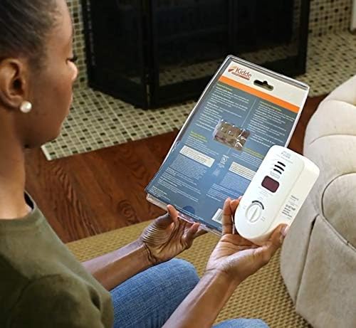 Kidde Carbon Monoxide Detector, Plug In Wall with 10-Year Battery Backup, Digital LED Display, Voice Alerts, Test-Hush Button, 3rd Edition