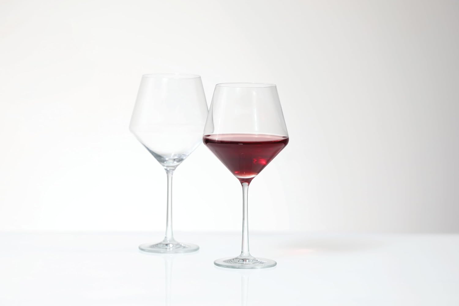 Zwiesel Glas Pure Burgundy Red Wine Glass (Set of 4), Graceful Burgundy Glasses for Red Wine, Dishwasher-Safe Tritan Crystal Glasses, Made in Germany (23 Ounce)