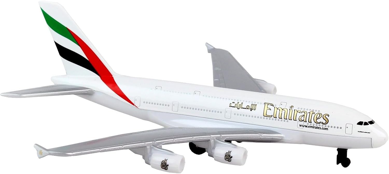Daron Toy Airplane RT9904 – Emirates A380 – Die-Cast Metal Model Airplane Toy with Plastic Parts for Kids Ages 3+