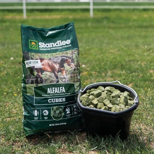 Standlee Alfalfa Cubes for Horses, 40 lbs