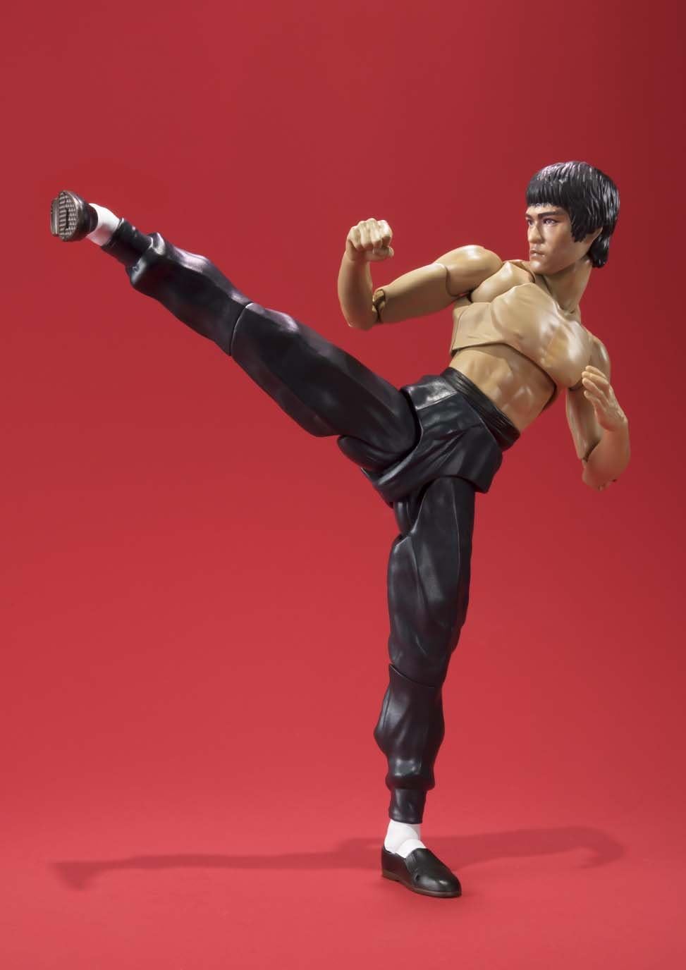 TAMASHII NATIONS Bandai Bruce Lee S.H. Figuarts Action Figure | Bruce Lee 5 Inch Action Figure S.H. Figuarts - Bruce Lee