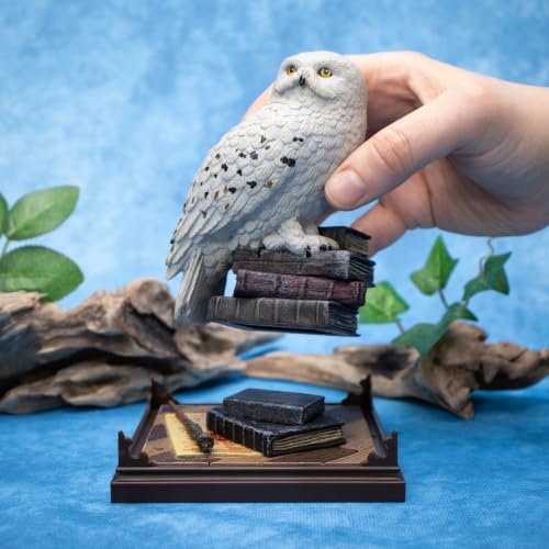 The Noble Collection Harry Potter Magical Creatures: No.1 Hedwig