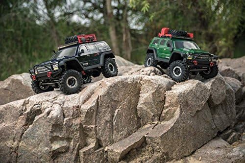 Redcat Racing Everest GEN7 Pro 1/10 Scale RC Rock Crawler – 4WD RTR RC Truck with Realistic Scale Accessories, Waterproof Electronics