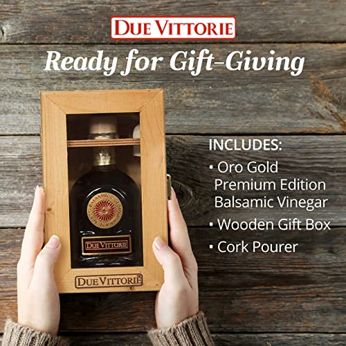 Due Vittorie Oro Gold Premium Edition Balsamic Vinegar Gift Set with Cork Pourer and Wooden Gift Box - Oak Barrel Aged Balsamic Vinegar of Modena - 8.45 fl oz
