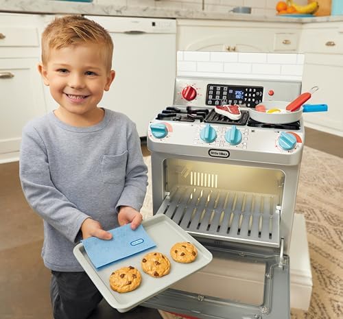 Little Tikes First Oven Realistic Pretend Play Appliance for Kids, Play Kitchen with 11 Accessories and Realistic Cooking Sounds