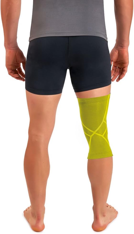 Tommie Copper Performance Compression Knee Sleeve l Knee Brace for Joint Support l Men and Women