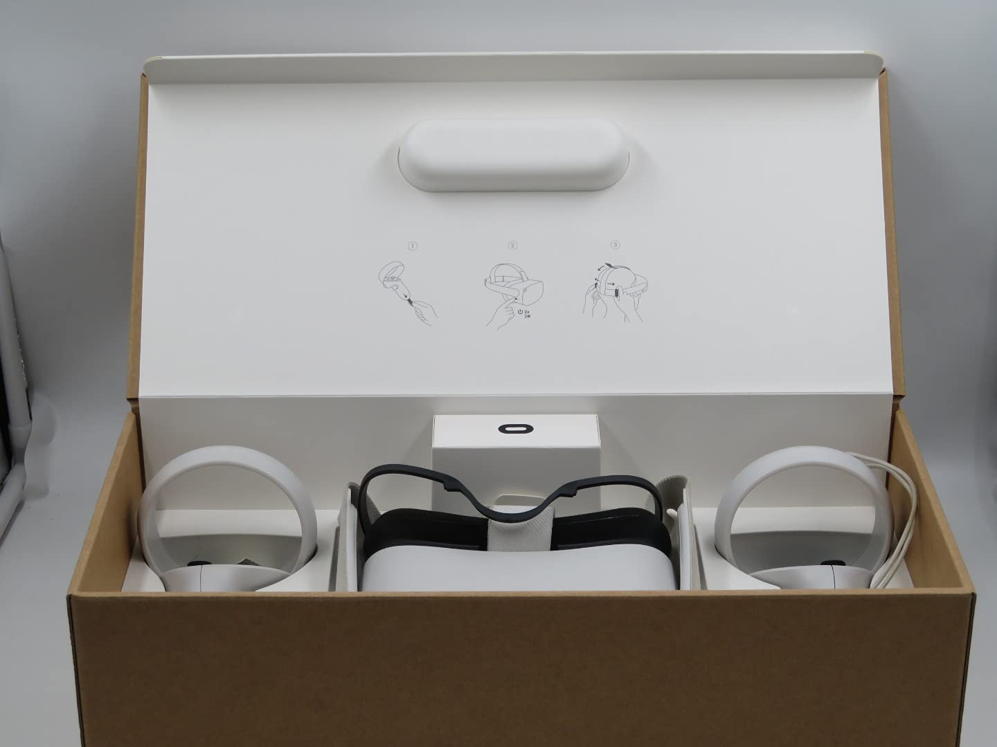 Oculus Quest 2 — Advanced All-in-One Virtual Reality Headset — 64 GB (UK Model)