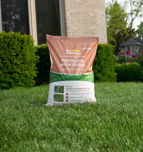 The Andersons Professional Surge Weed and Feed 16-0-9 Post-Emergent Weed Control and Fertilizer - Covers up to 16,000 sq ft (40 lb)