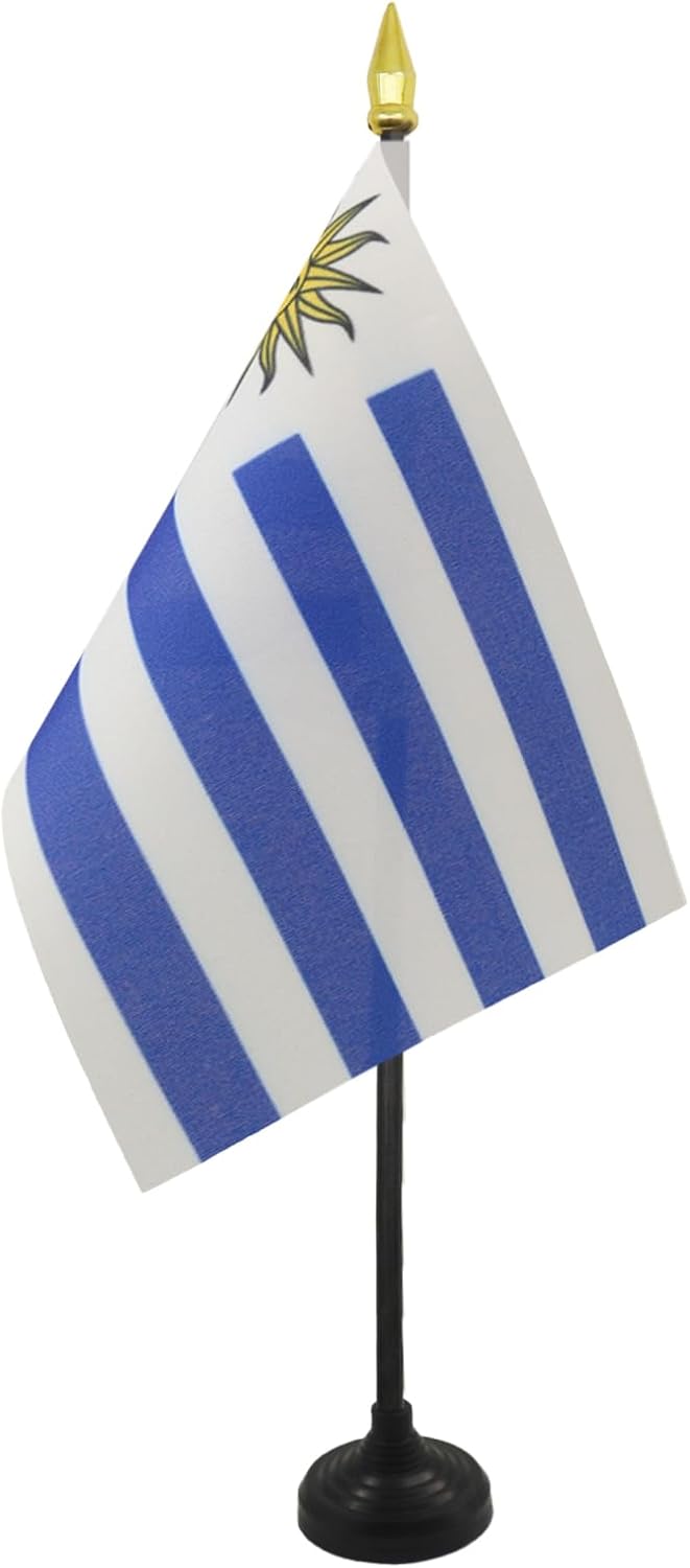 AZ FLAG Nicaragua Table Flag 4x6 in 100D Polyester Plastic Base | Indoor use Nicaraguan 15x10 cm desk flag stitched finish with reinforced edges with plastic pole and gold finial