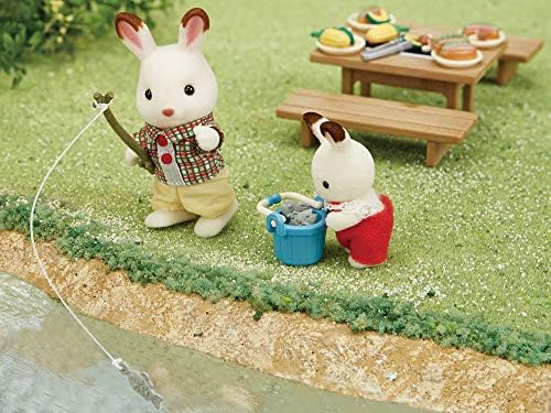 Picnic Accessories Set for Sylvanian Families by EPOCH
