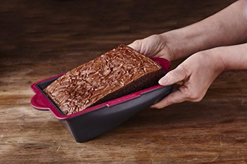 Trudeau Novelty-Cake-Pans, Grey/Pink