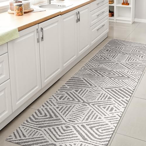 JONATHAN Y Art Deco Geometric Indoor Outdoor Area Rug 3X5 White/Black, Jordan High-Low Pile for Backyard, Patio, Porch, Easy-Cleaning, High Traffic