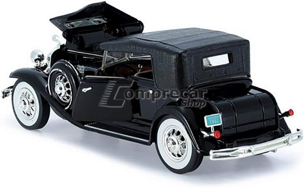 1932 Chrysler Lebaron Black 1/32 Diecast Car Model by Signature Models