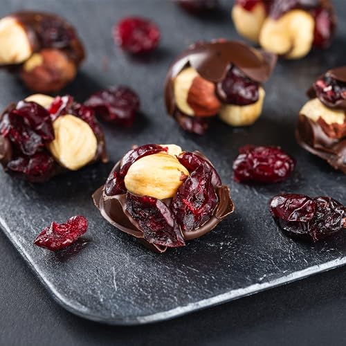 Yupik Milk Chocolate Covered Cranberries, 2.2 lb (35.2 oz), Kosher, Dried Fruits, Dried Cranberries Dipped in Fine Milk Chocolate, Smooth & Chewy, Sweet Snacks, Chocolate Candy, For Topping & Baking