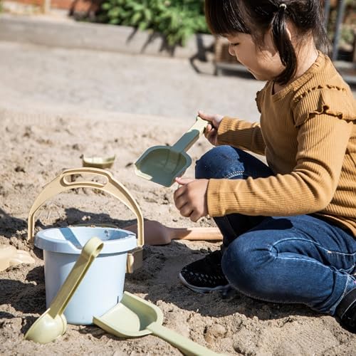 Dantoy: BIO Sand & Garden Set - 4 Piece Playset - Pretend Gardening, Outdoor Beach-Backyard-Sandbox Toy, Recycled Plastic, Kids & Toddlers Ages 2+