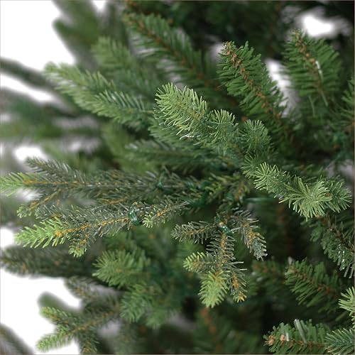 Puleo International 7.5 Foot Pre-Lit Alberta Spruce Artificial Christmas Tree with 1,000 Warm White LED Lights