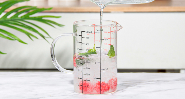 glass measuring cup