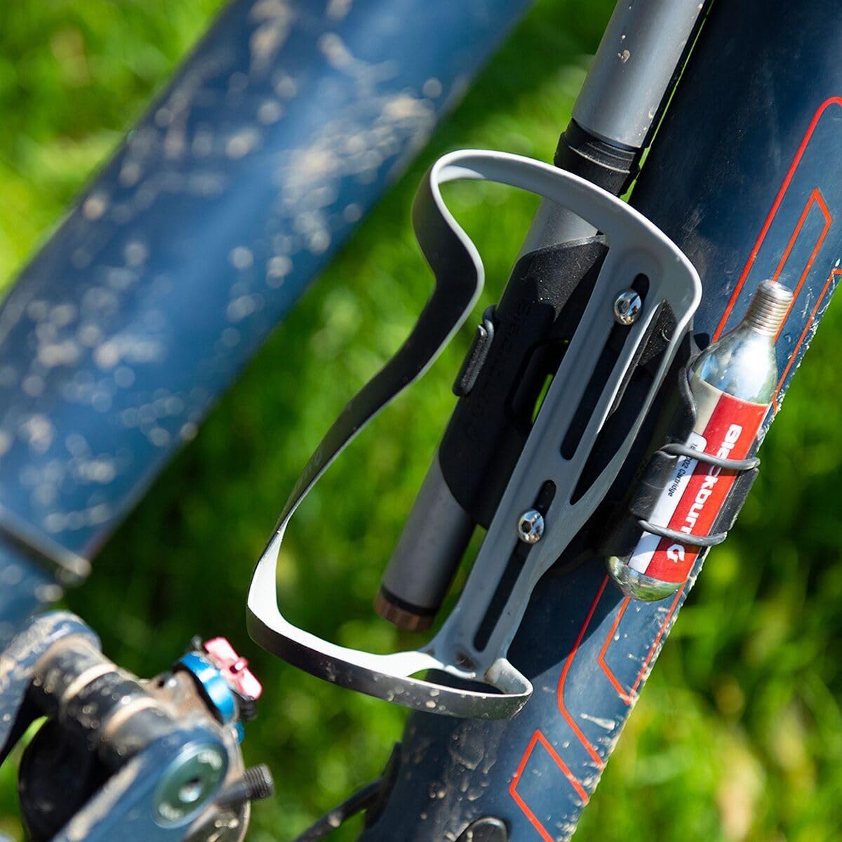 Blackburn Clutch Carbon Side-Entry Bike Bottle Cage (Black, Right)