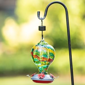 charming and attractive hummingbird feeder