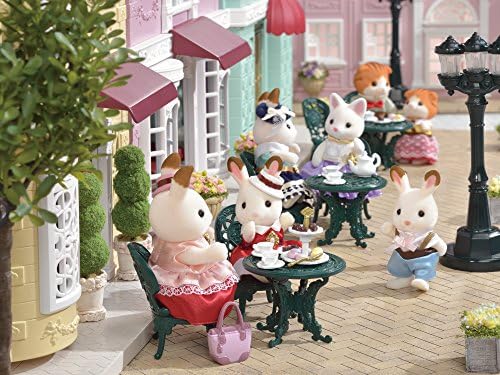 Calico Critters - Tea and Treats Set - Town Collection | Pour afternoon tea for the whole village - dainty cups